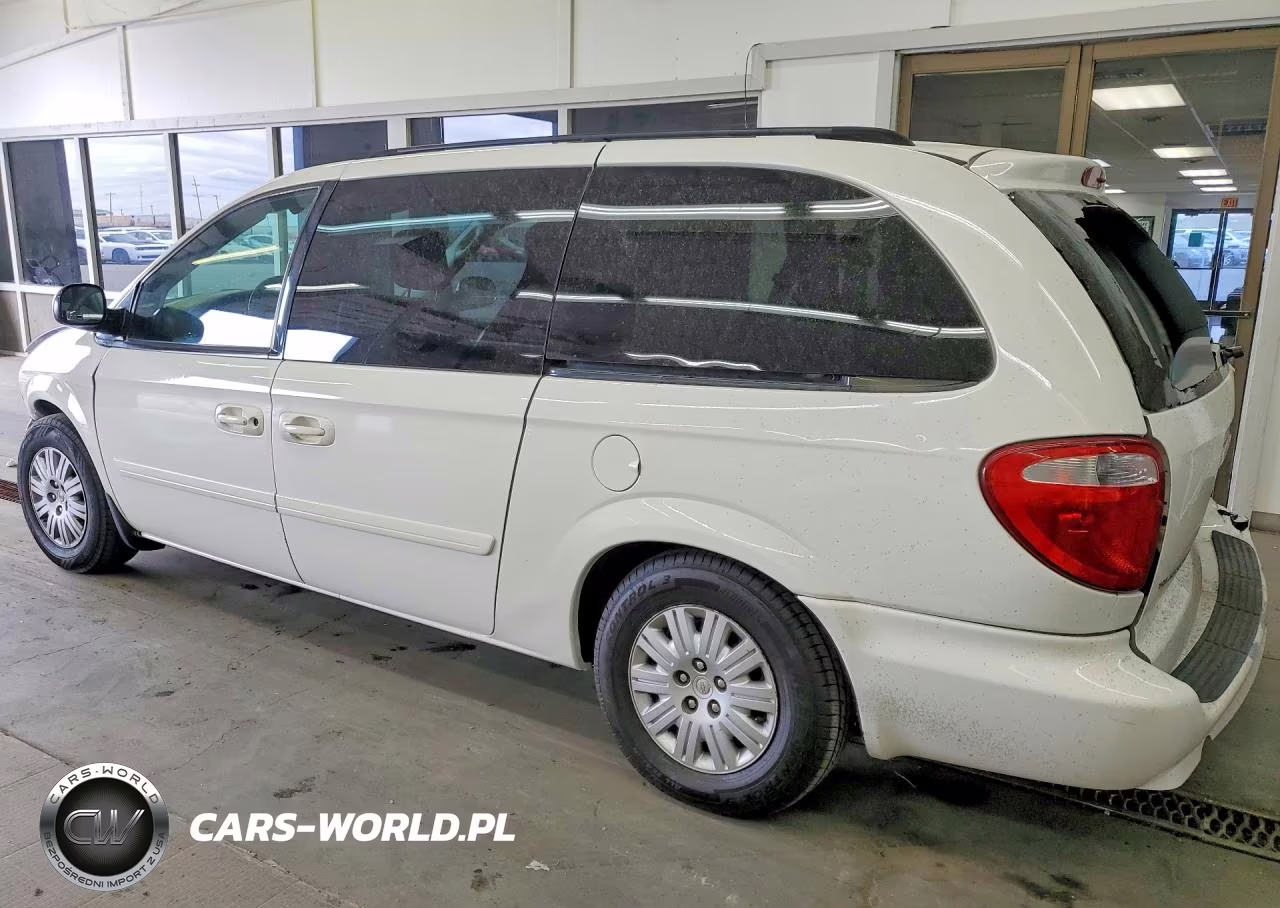 2007 Chrysler Town & Country Lx VIN:2A4GP44R77R331369 - 2