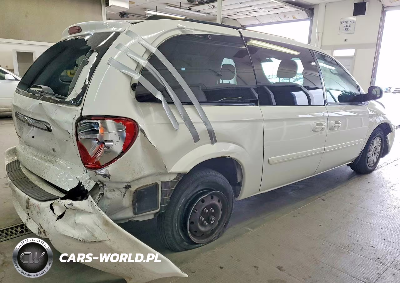 2007 Chrysler Town & Country Lx VIN:2A4GP44R77R331369 - 3
