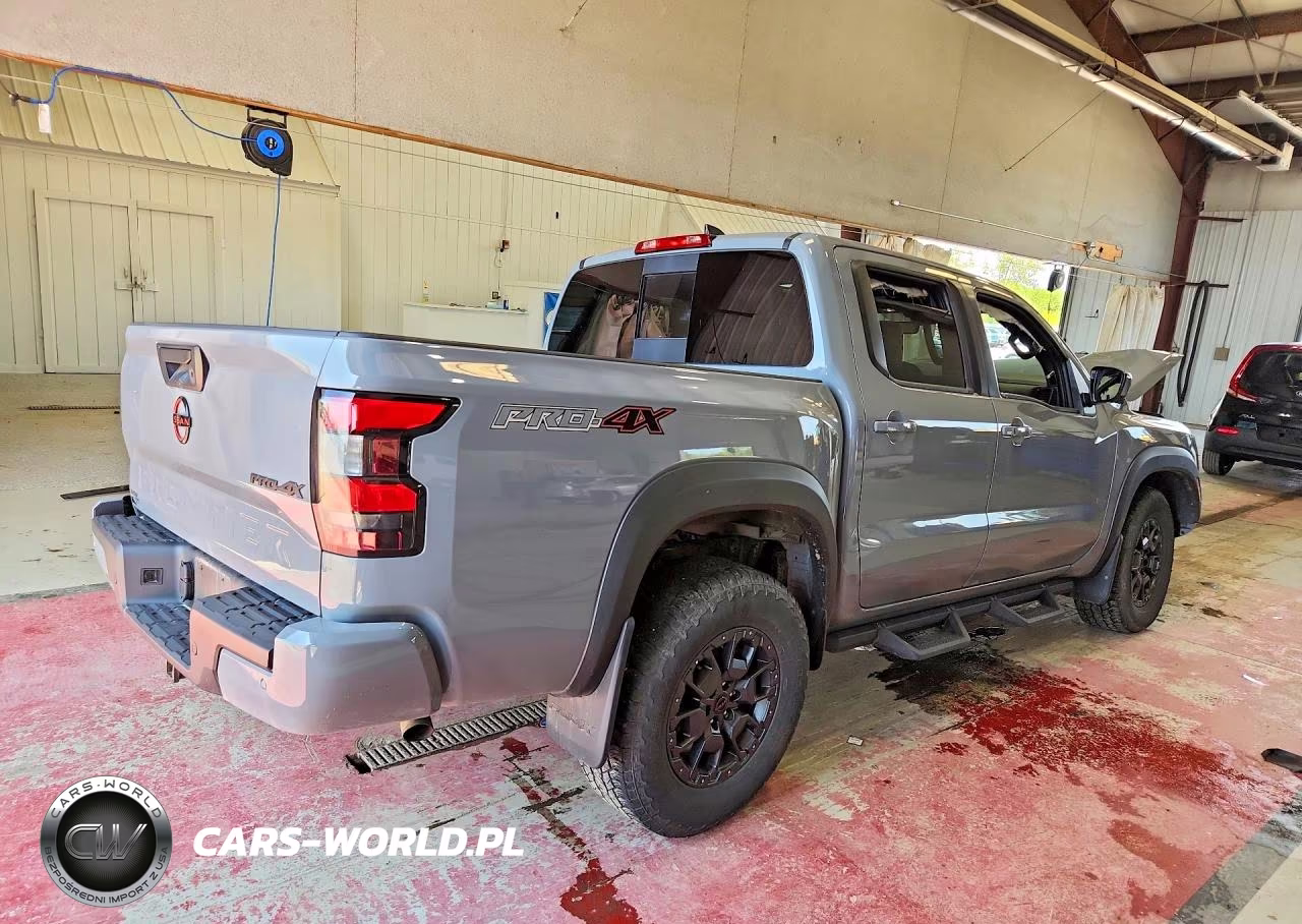 2023 Nissan Frontier Pro-4X VIN:1N6ED1EK1PN666479 - 3