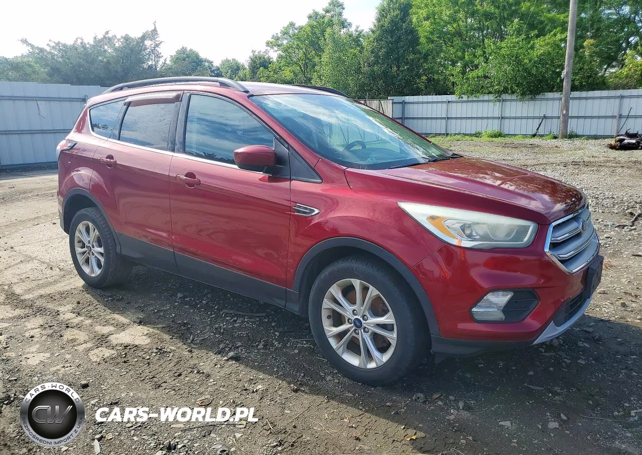 2017 Ford Escape Se VIN:1FMCU0G97HUB86500 - 4