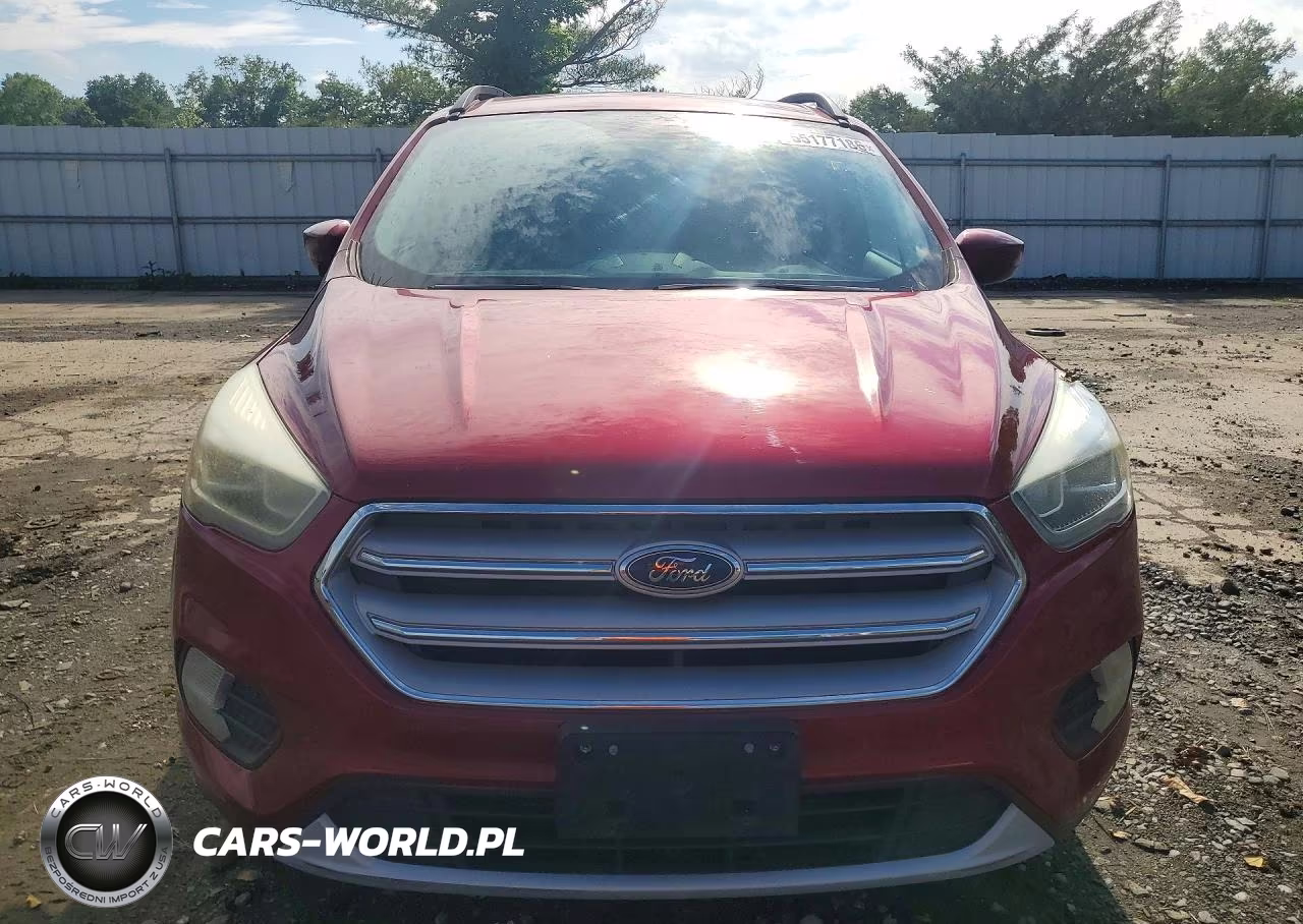 2017 Ford Escape Se VIN:1FMCU0G97HUB86500 - 5