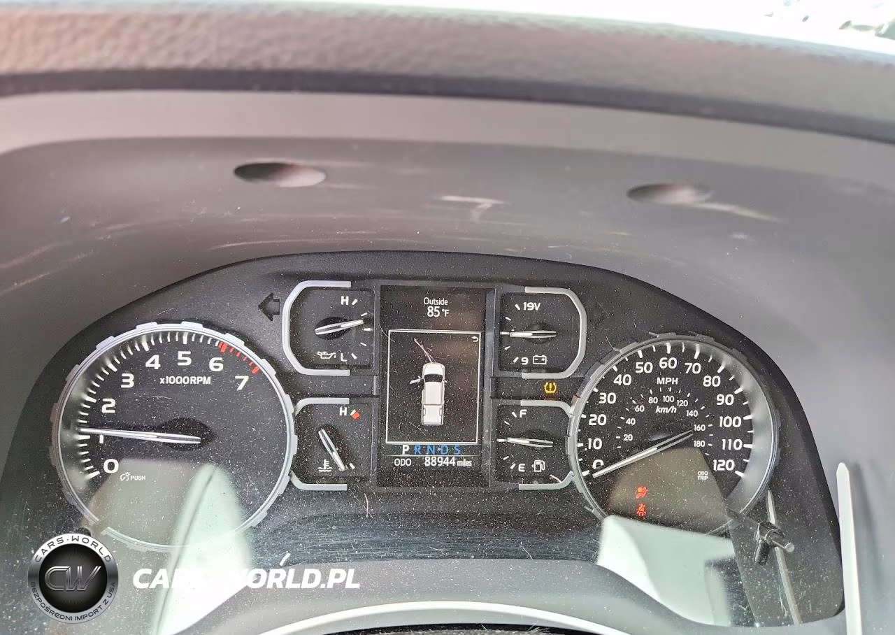 2018 Toyota Tundra Crewmax Sr5 VIN:5TFEY5F13JX238610 - 9