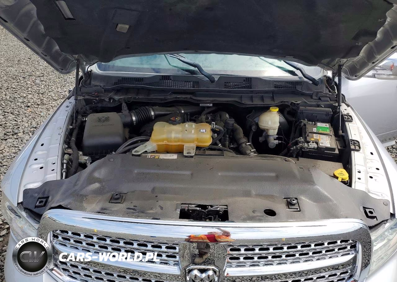 2016 Ram 1500 Laramie VIN:1C6RR7NM8GS185843 - 11