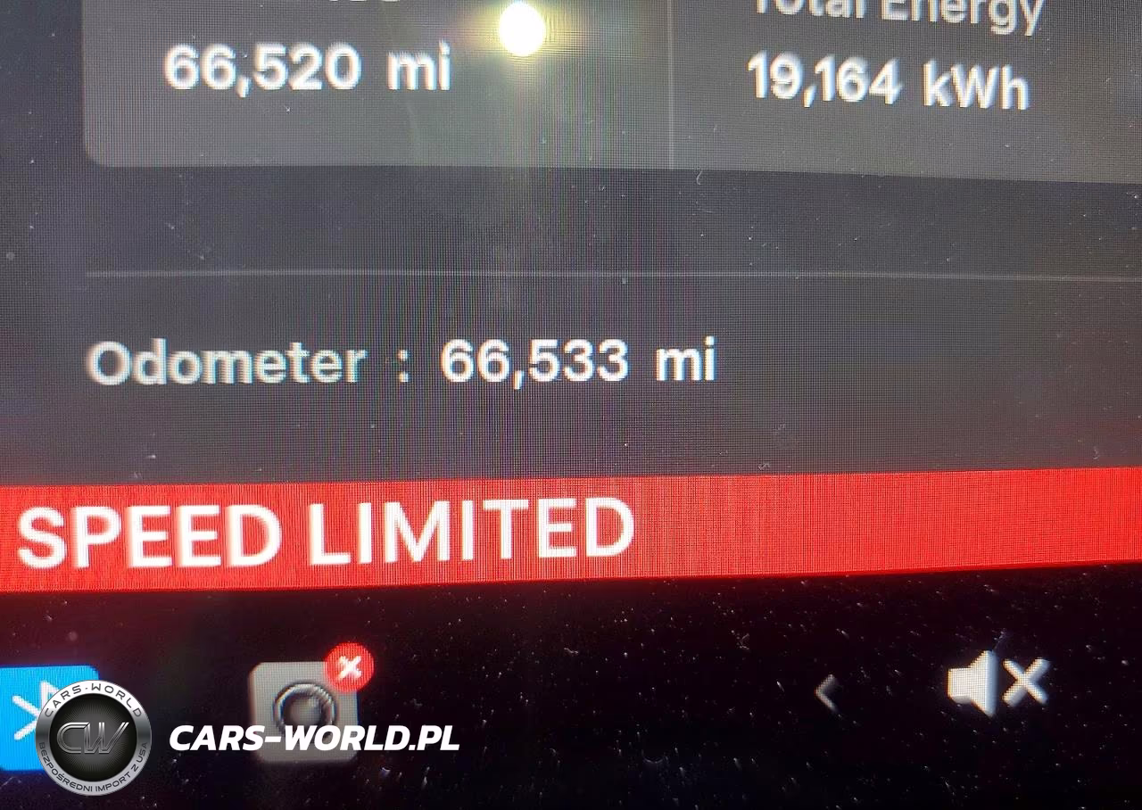2023 Tesla Model Y VIN:7SAYGDEE3PF893001 - 9