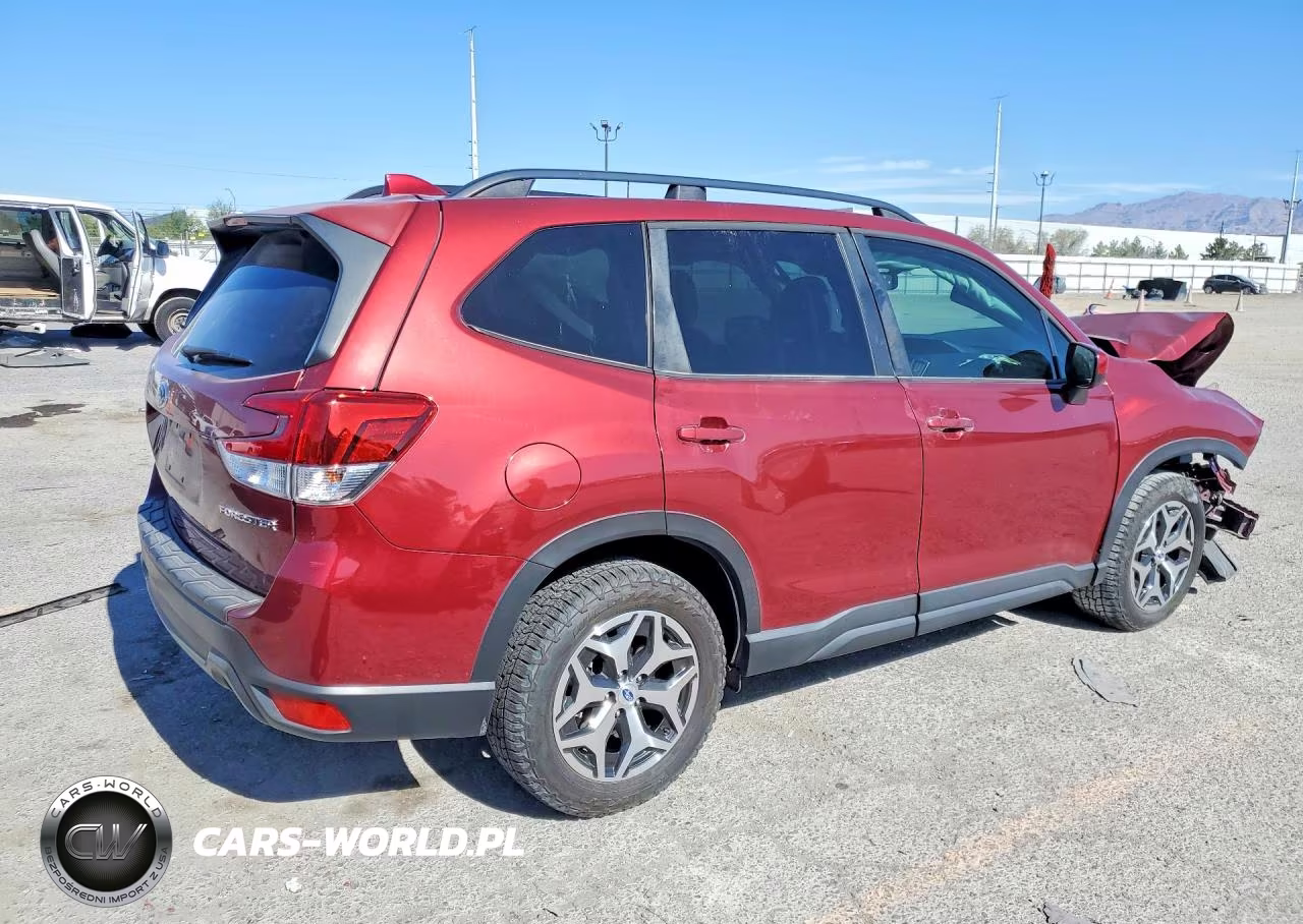 2020 Subaru Forester Premium VIN:JF2SKAJC0LH413478 - 3
