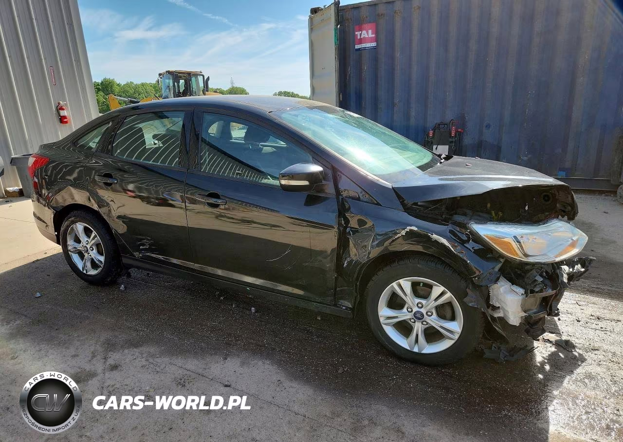 2014 Ford Focus Se VIN:1FADP3F22EL346473 - 4
