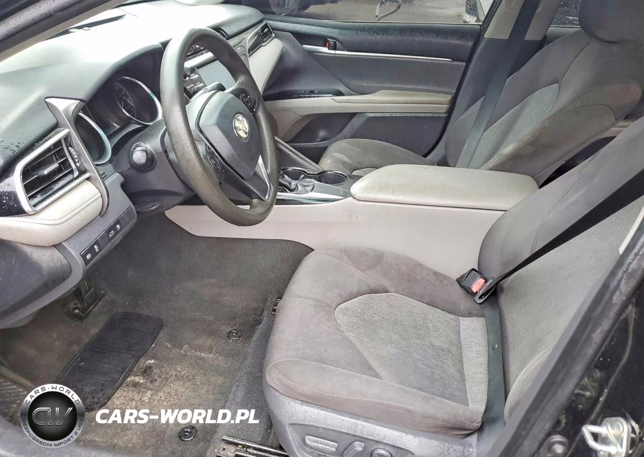 2018 Toyota Camry Le VIN:4T1B11HK8JU577785 - 7