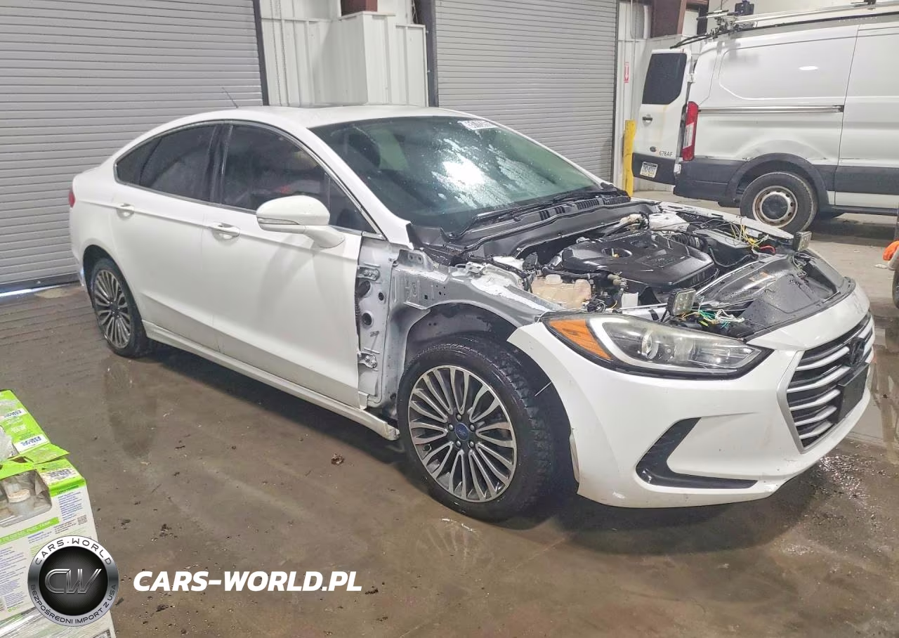 2018 Ford Fusion Titanium VIN:3FA6P0D94JR138615 - 4
