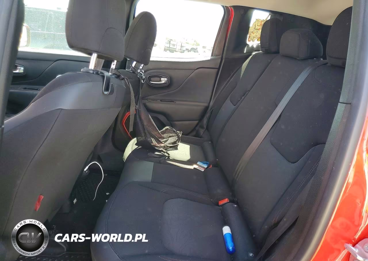2018 Jeep Renegade Trailhawk VIN:ZACCJBCB9JPG75473 - 10