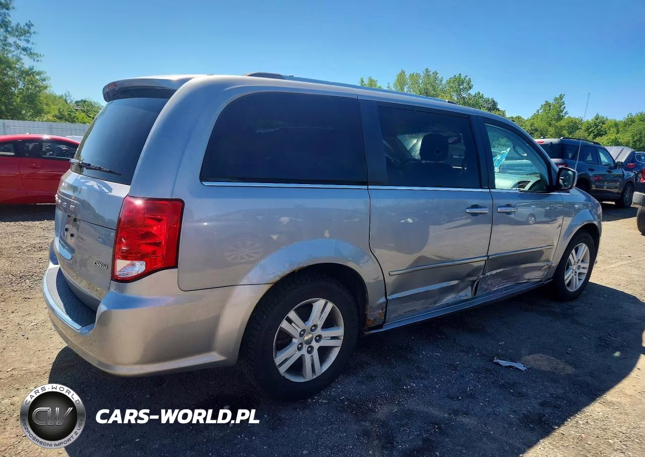 2013 Dodge Grand Caravan Crew VIN:2C4RDGDG6DR800177 - 3