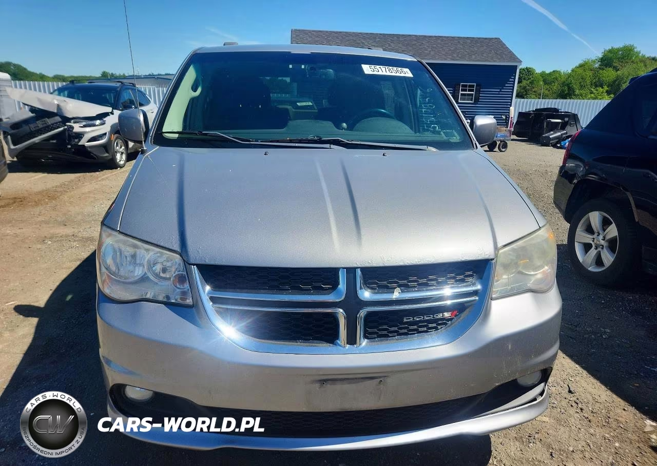 2013 Dodge Grand Caravan Crew VIN:2C4RDGDG6DR800177 - 5
