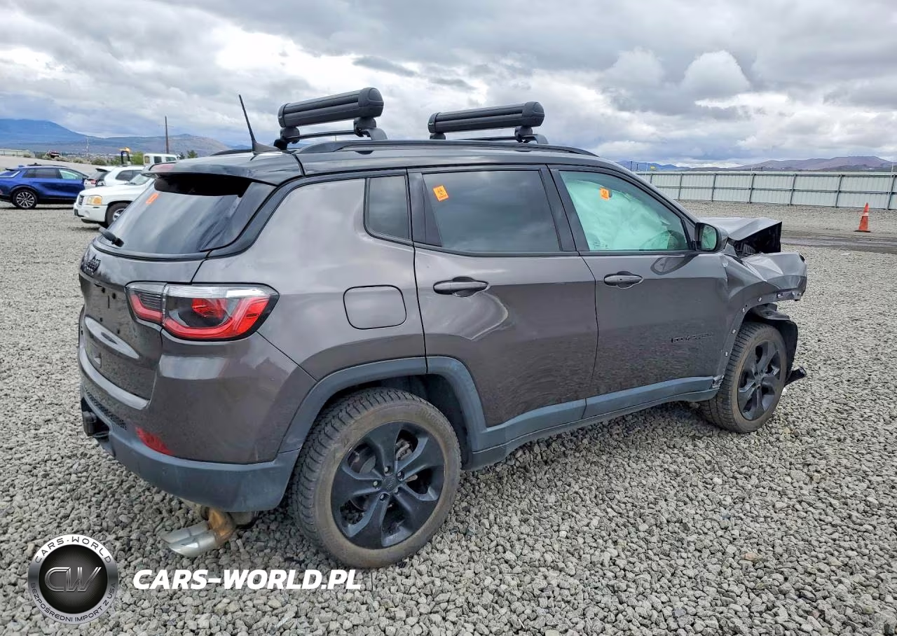 2019 Jeep Compass Latitude VIN:3C4NJDBB9KT622790 - 3