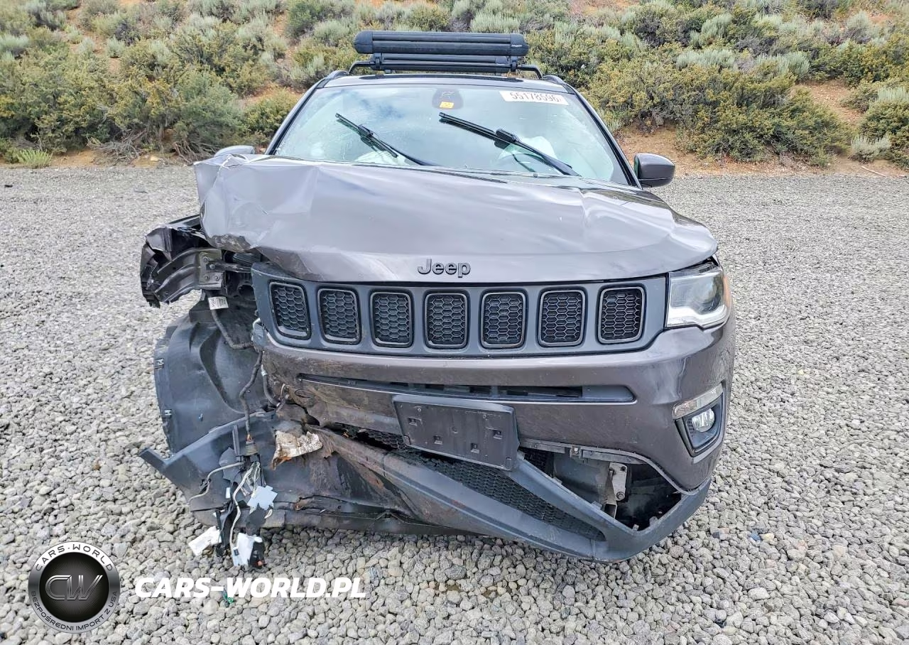 2019 Jeep Compass Latitude VIN:3C4NJDBB9KT622790 - 5