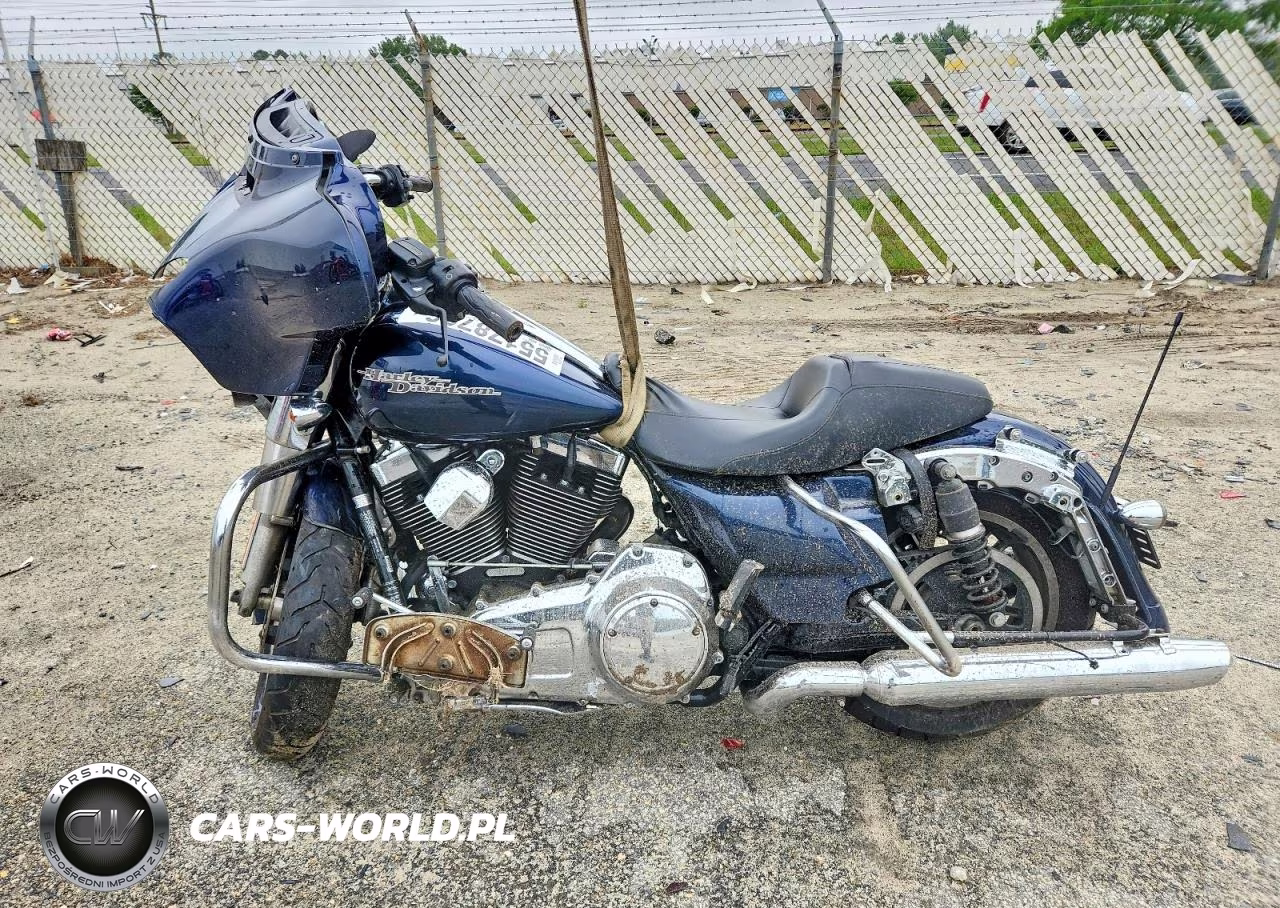 2014 Harley-Davidson Flhx Street Glide VIN:1HD1KBM17EB623087 - 3