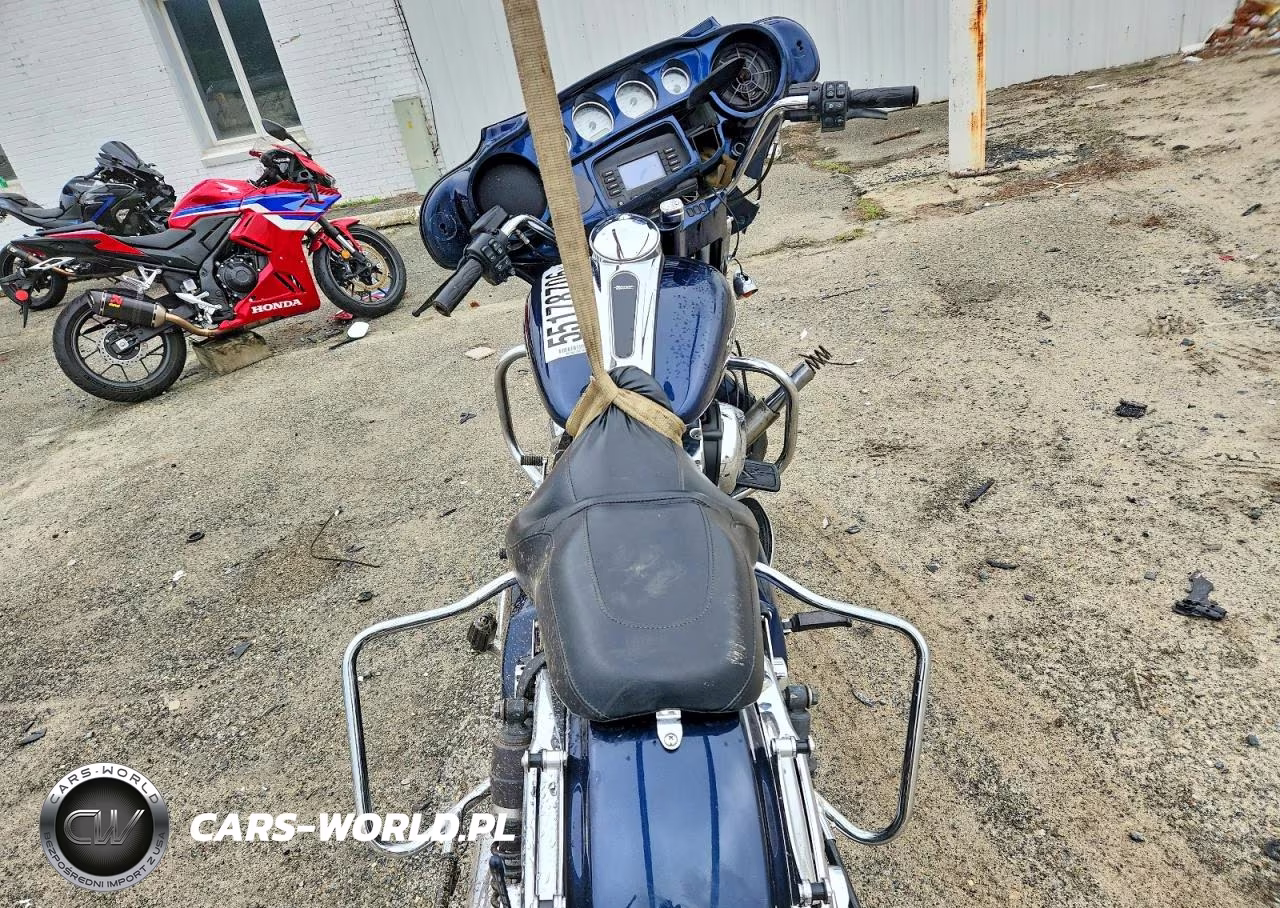 2014 Harley-Davidson Flhx Street Glide VIN:1HD1KBM17EB623087 - 6
