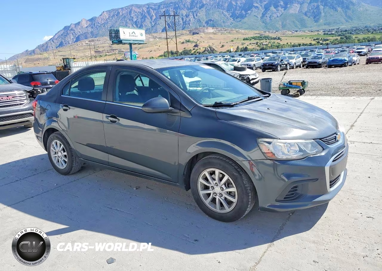 2017 Chevrolet Sonic Lt VIN:1G1JD5SG3H4134837 - 4