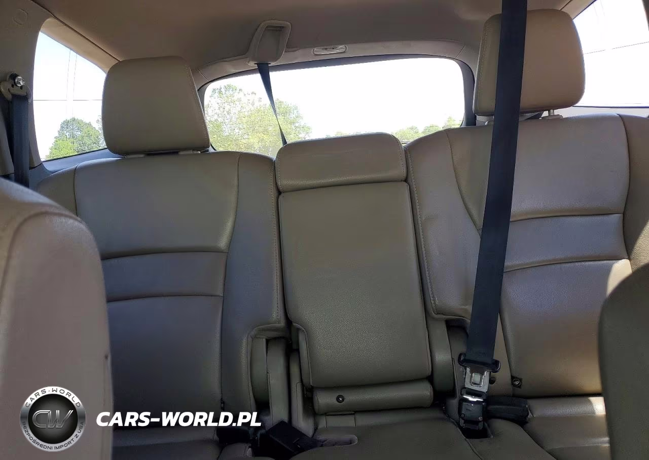 2017 Honda Pilot Touring VIN:5FNYF6H98HB010733 - 10