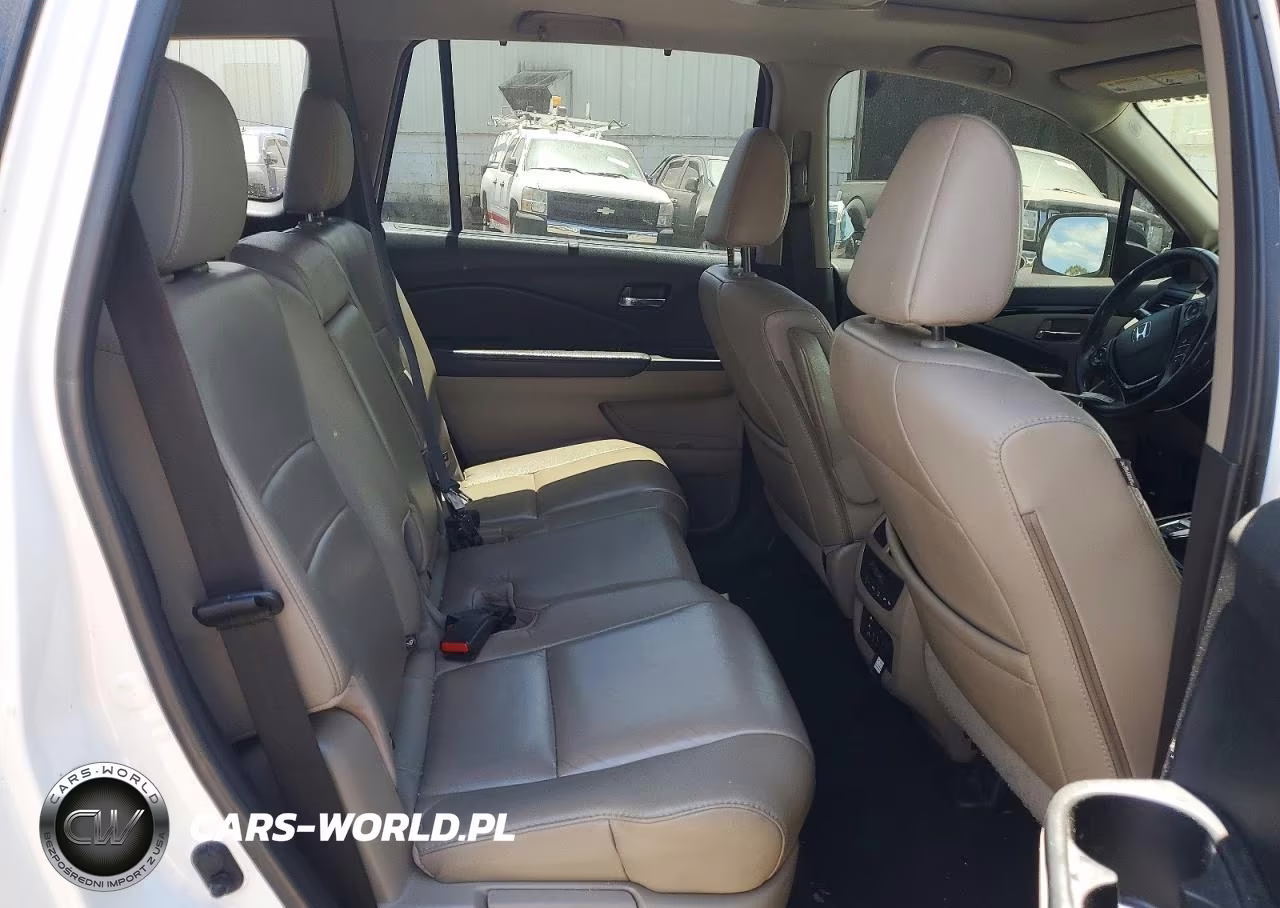2017 Honda Pilot Touring VIN:5FNYF6H98HB010733 - 11