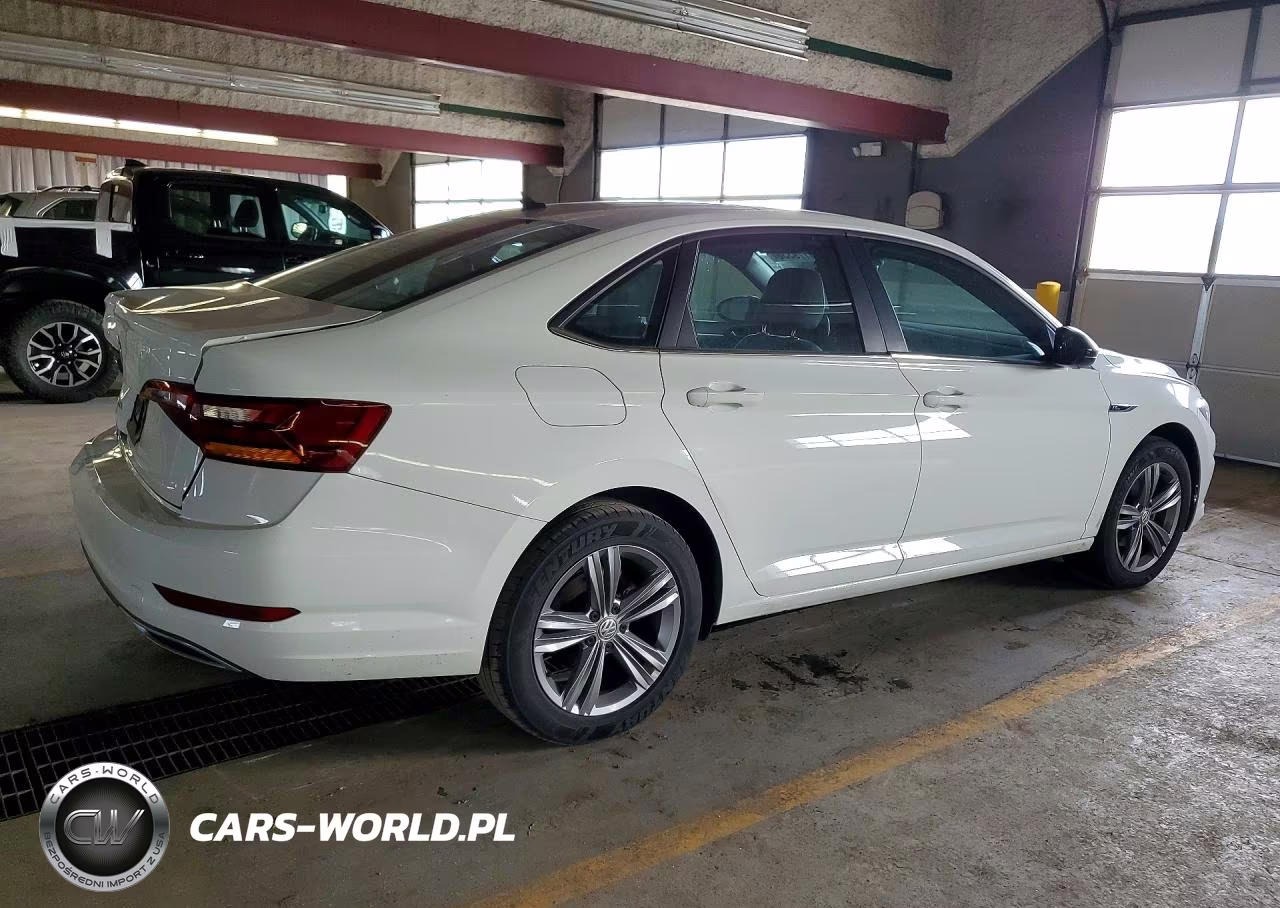 2019 Volkswagen Jetta VIN:3VWCB7BU5KM254591 - 3