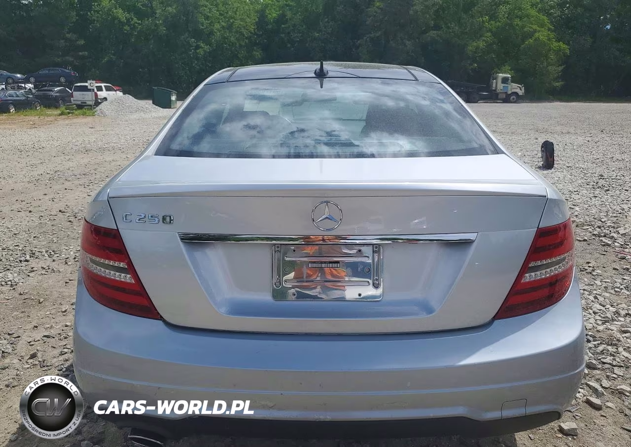 2012 Mercedes-Benz C 250 VIN:WDDGJ4HB8CF901892 - 6
