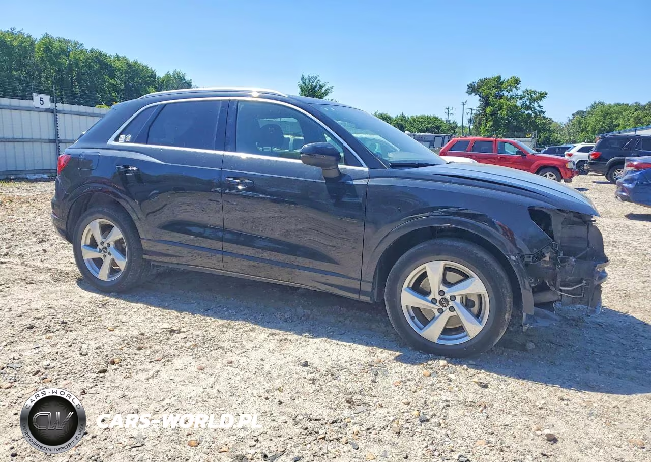 2021 Audi Q3 Premium 40 VIN:WA1AUCF34M1074947 - 4