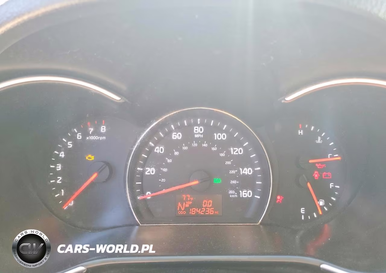 2014 Kia Sorento Lx VIN:5XYKTCA67EG535560 - 9
