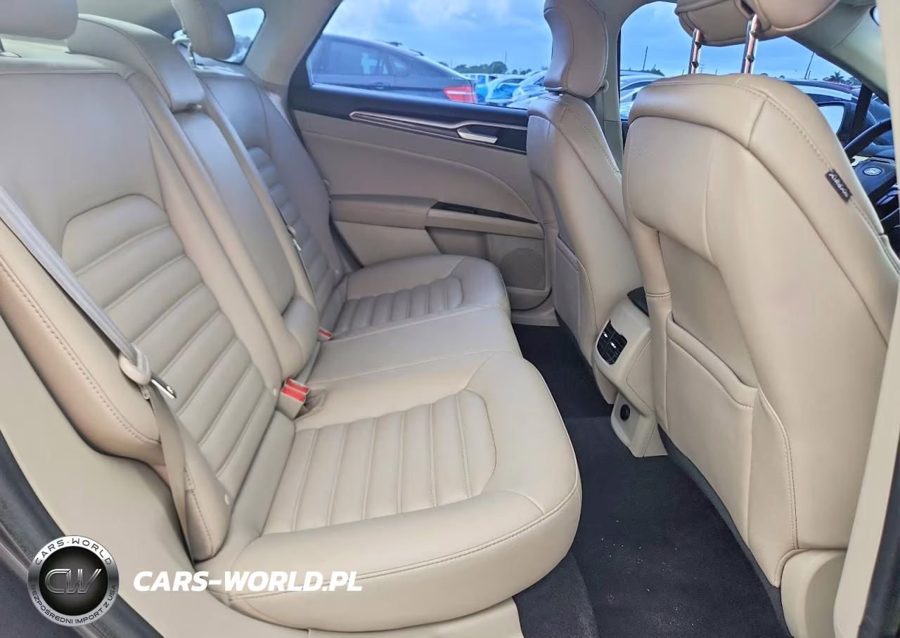 2019 Ford Fusion Sel VIN:3FA6P0MU6KR137357 - 10