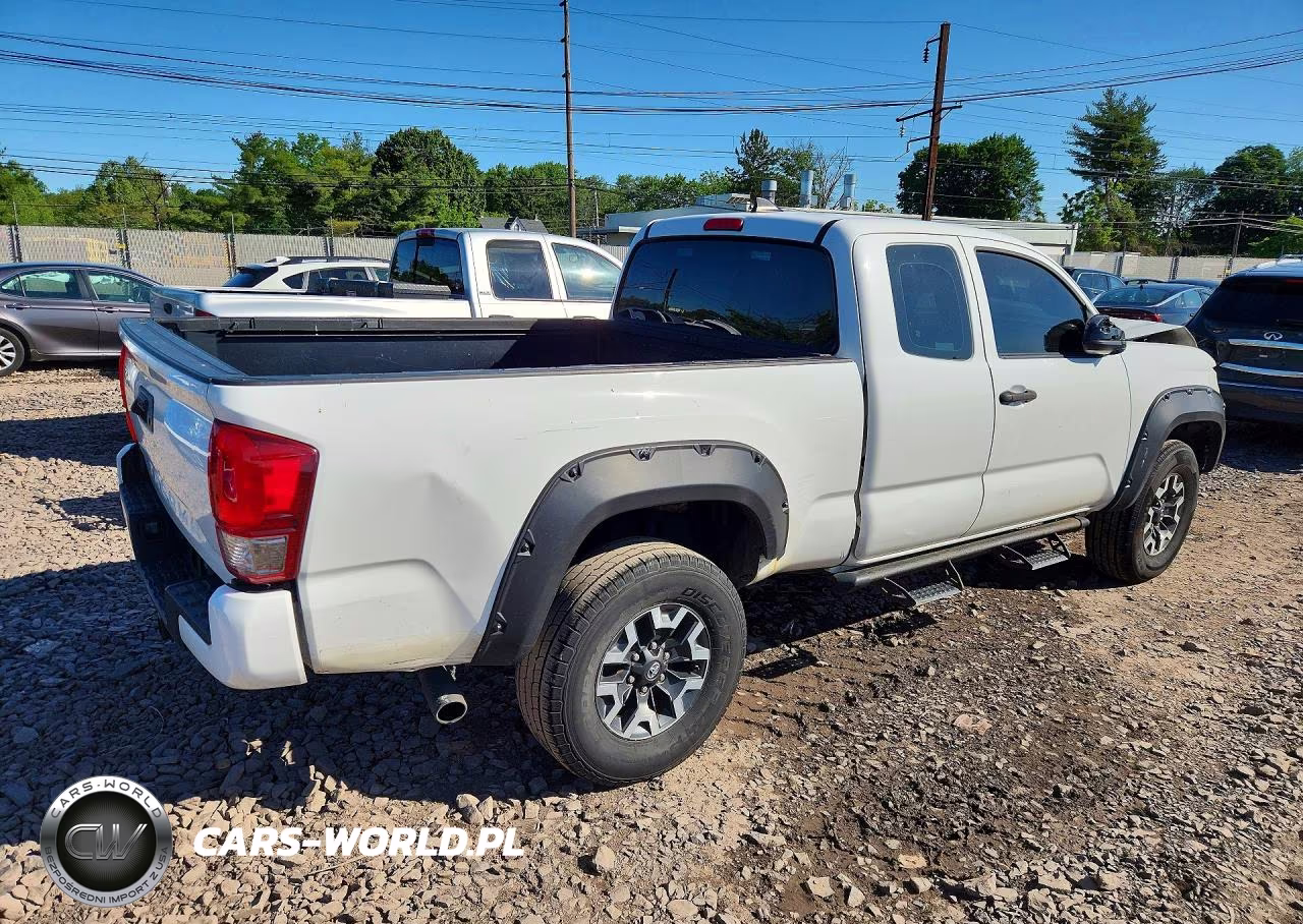 2017 Toyota Tacoma Sr VIN:5TFRX5GN4HX076227 - 3