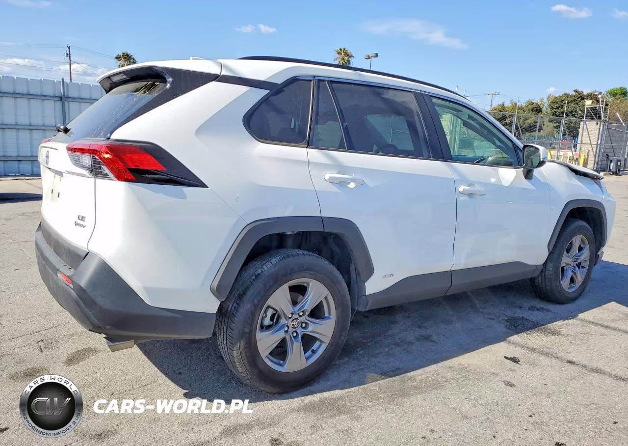 2025 Toyota Rav4 Le VIN:JTMMWRFV2SD336669 - 3