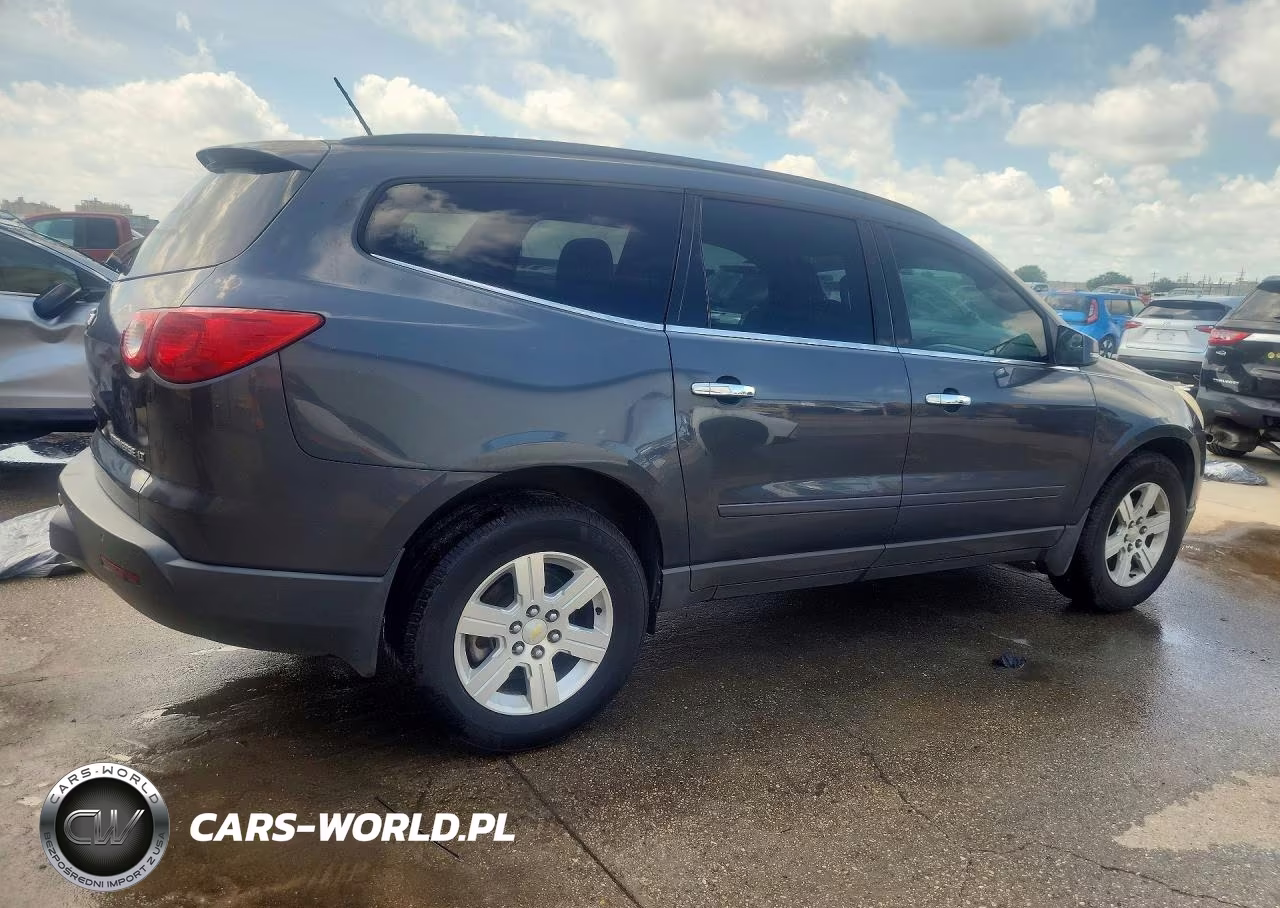 2011 Chevrolet Traverse Lt VIN:1GNKRGED8BJ346594 - 3