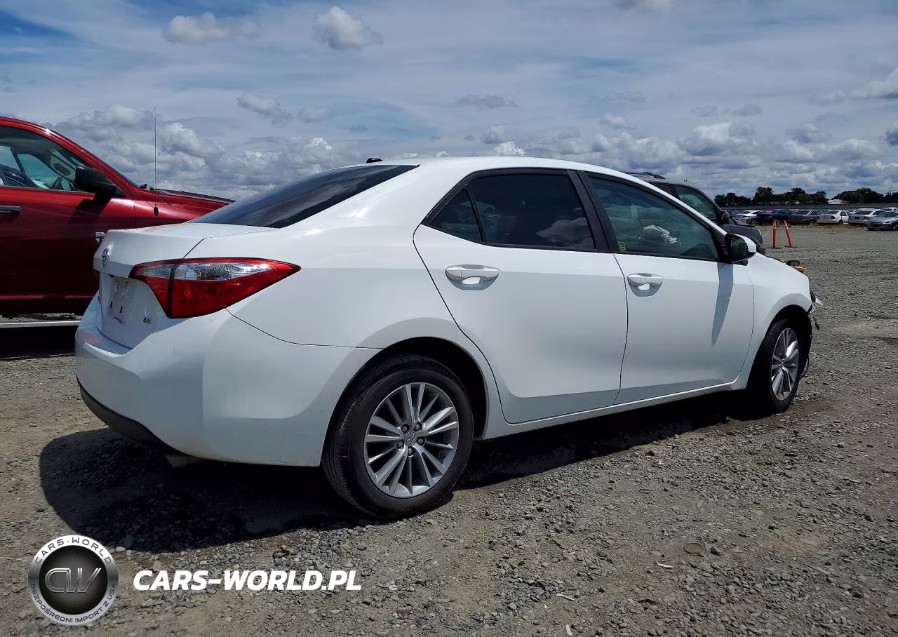 2014 Toyota Corolla Le Premium VIN:5YFBURHE5EP032411 - 3