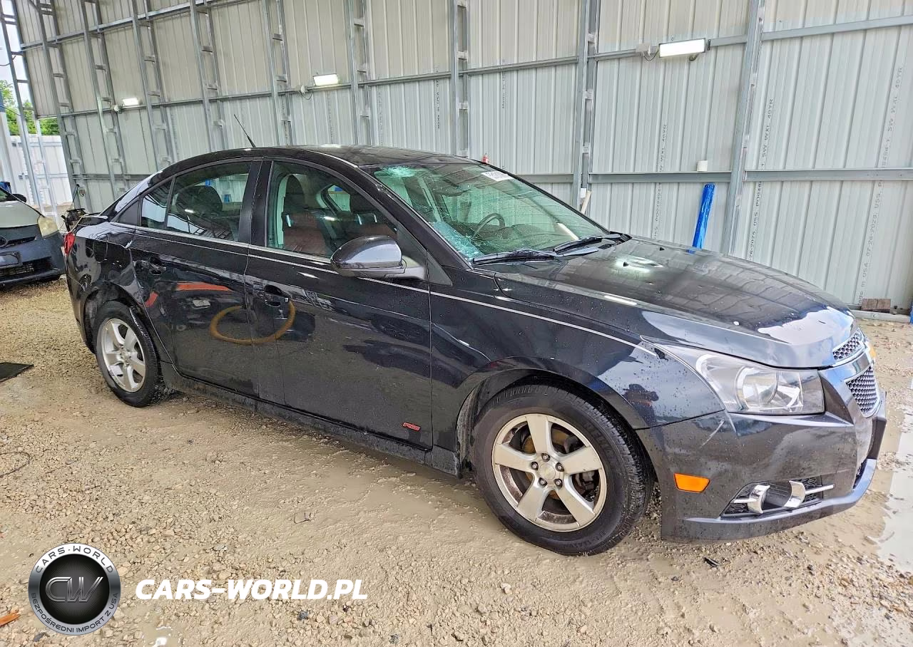 2014 Chevrolet Cruze VIN:1G1PC5SB9E7239491 - 4