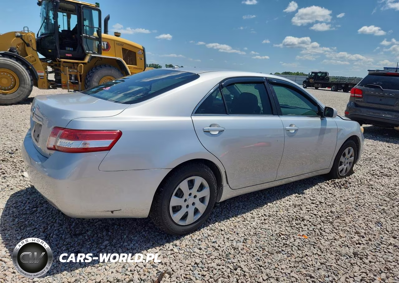 2010 Toyota Camry Le VIN:4T1BF3EK4AU032202 - 3