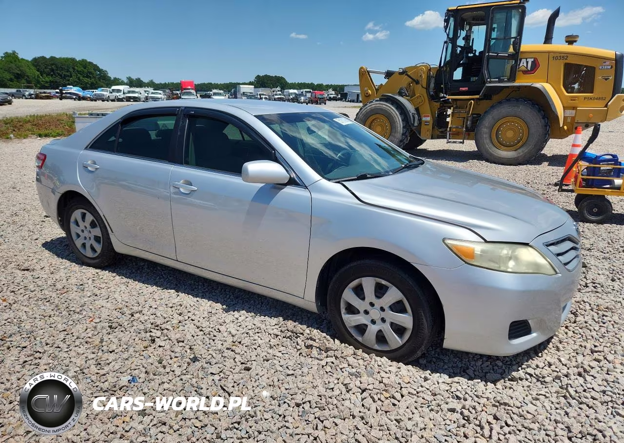 2010 Toyota Camry Le VIN:4T1BF3EK4AU032202 - 4
