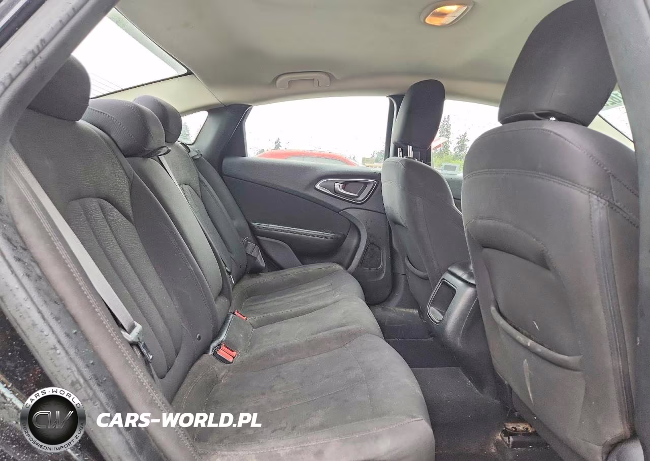 2015 Chrysler 200 Limited VIN:1C3CCCAB0FN577116 - 10