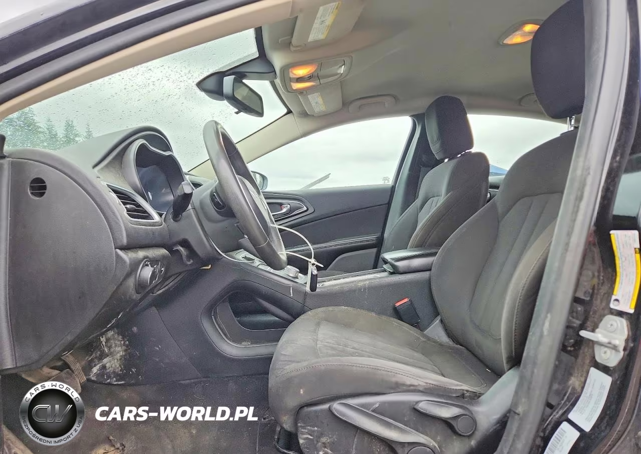 2015 Chrysler 200 Limited VIN:1C3CCCAB0FN577116 - 7
