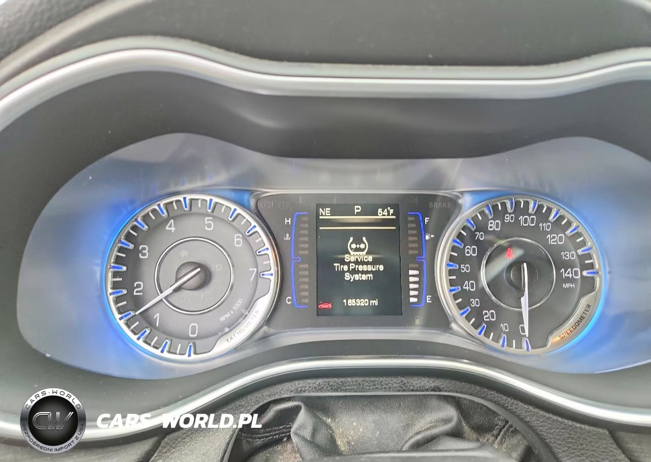 2015 Chrysler 200 Limited VIN:1C3CCCAB0FN577116 - 9