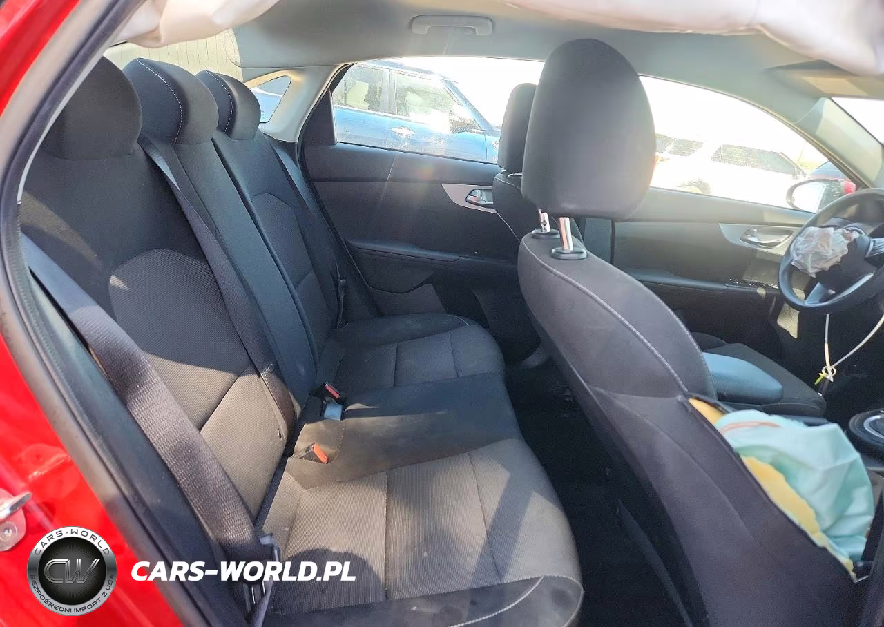 2023 Kia Forte Lxs VIN:3KPF24AD8PE565370 - 10