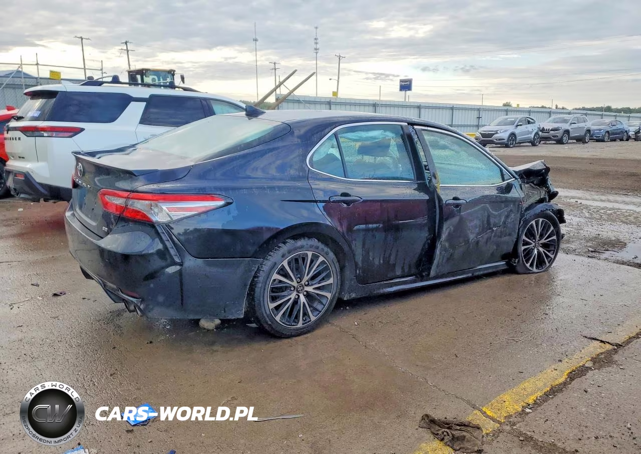 2019 Toyota Camry VIN:4T1B11HK0KU733951 - 3