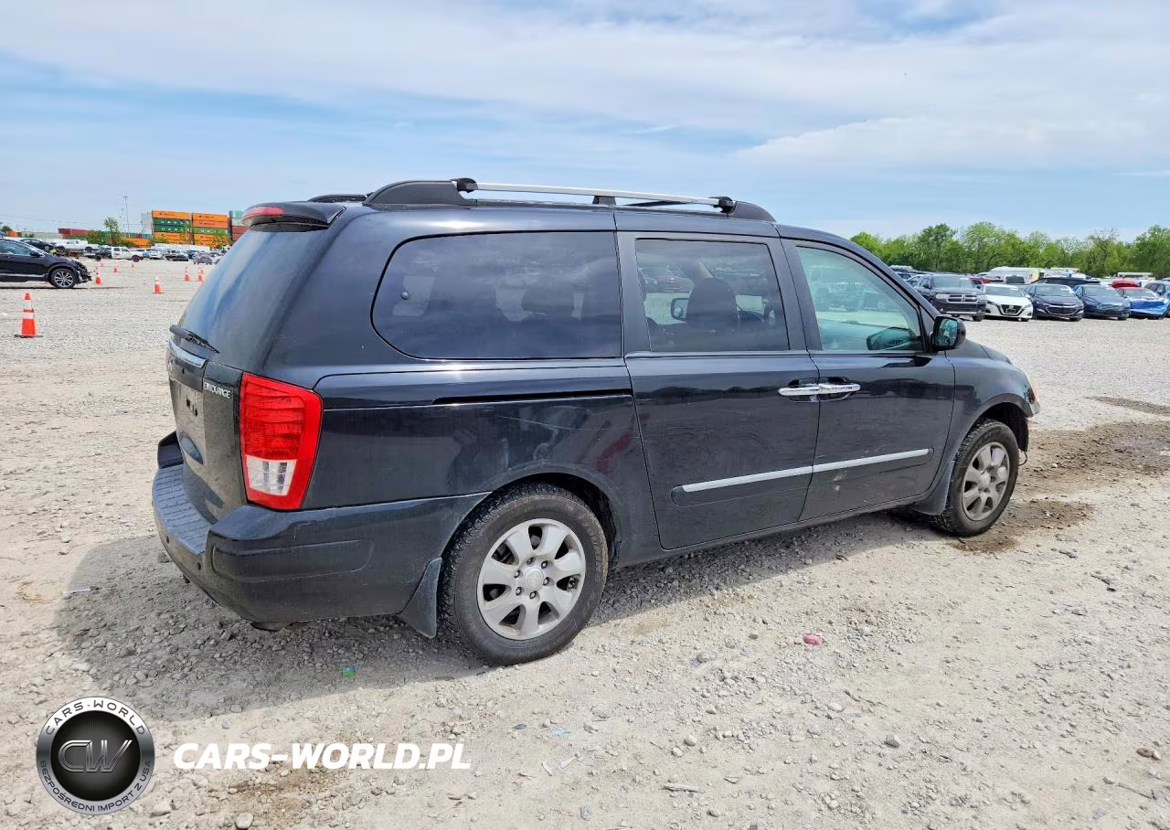 2008 Hyundai Entourage Gls VIN:KNDMC233886048395 - 3