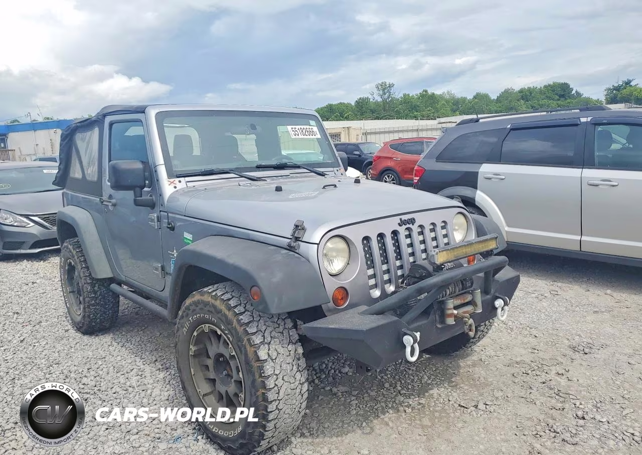 2013 Jeep Wrangler Sport VIN:1C4AJWAG0DL703246 - 4