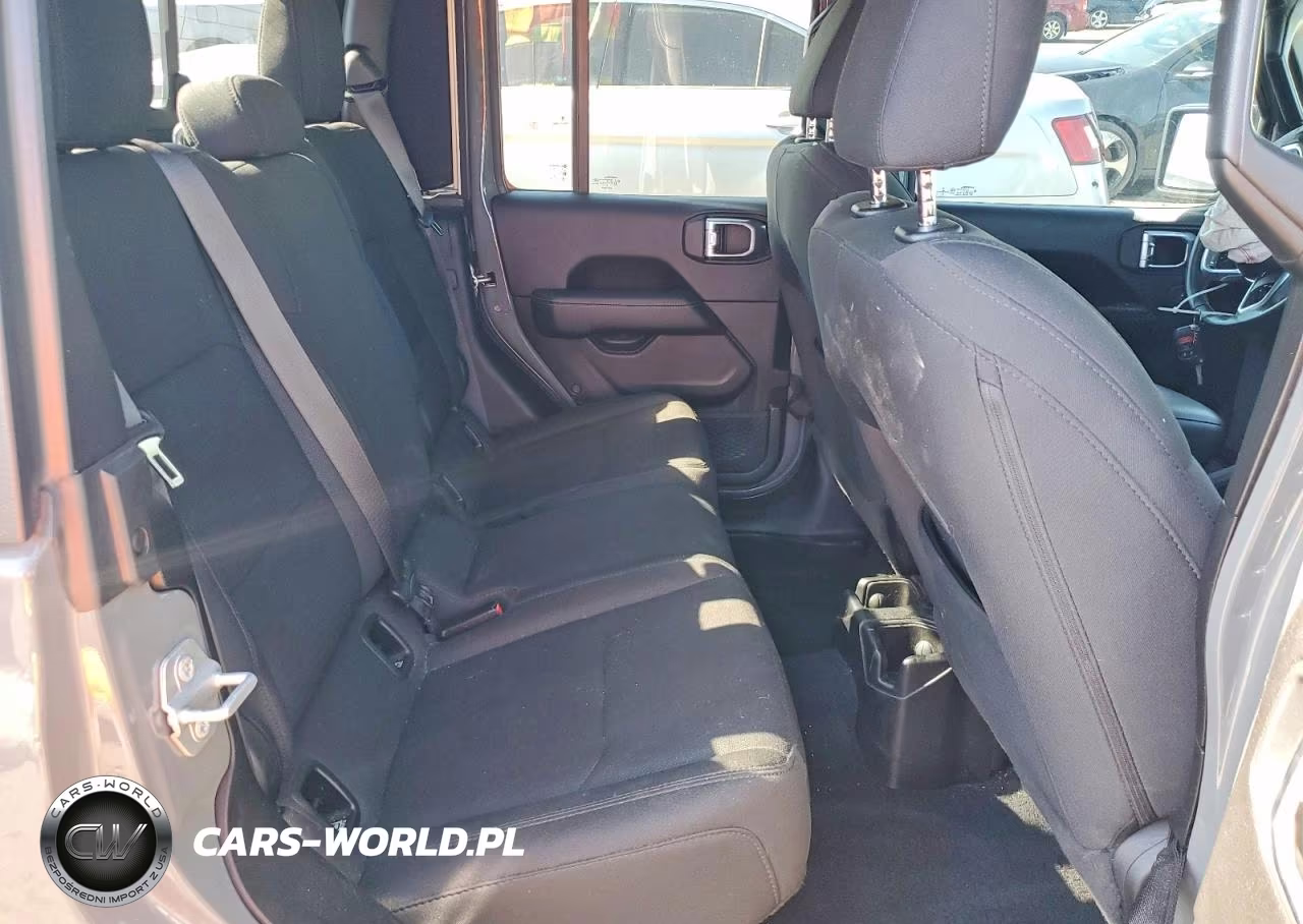 2020 Jeep Gladiator Overland VIN:1C6HJTFG2LL146657 - 10