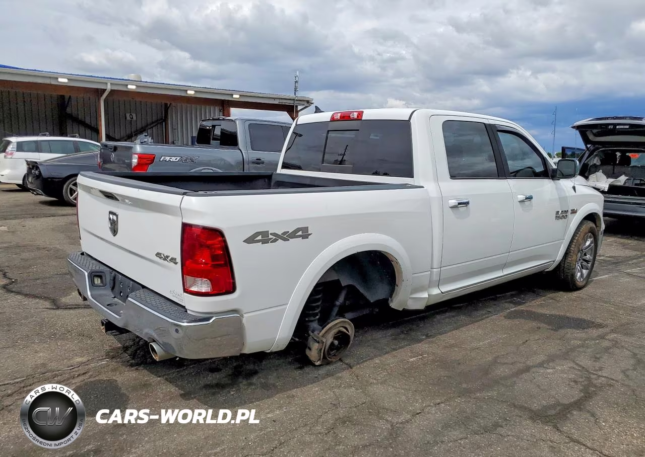 2018 Ram 1500 Big Horn Crew C VIN:1C6RR7LT2JS111125 - 3