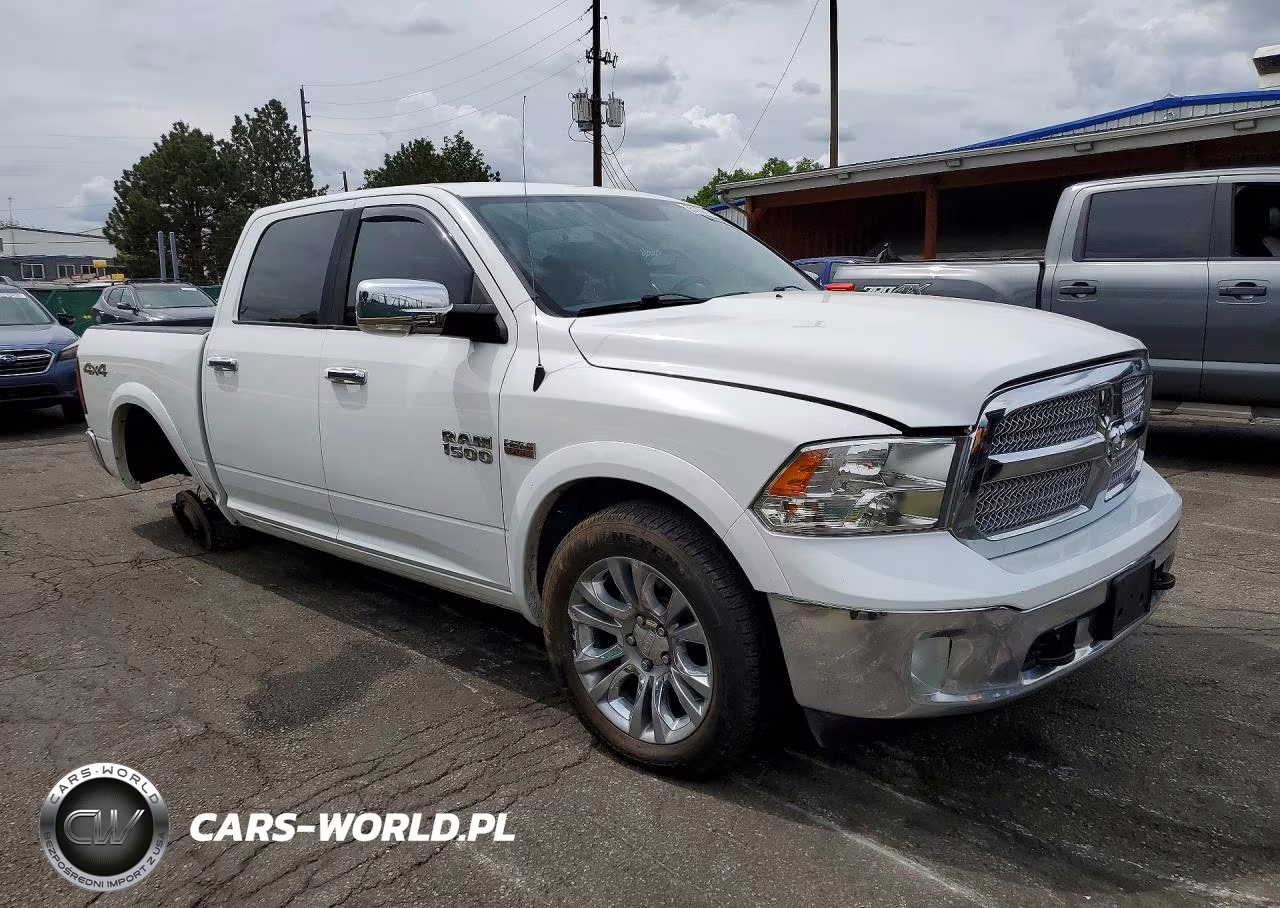 2018 Ram 1500 Big Horn Crew C VIN:1C6RR7LT2JS111125 - 4