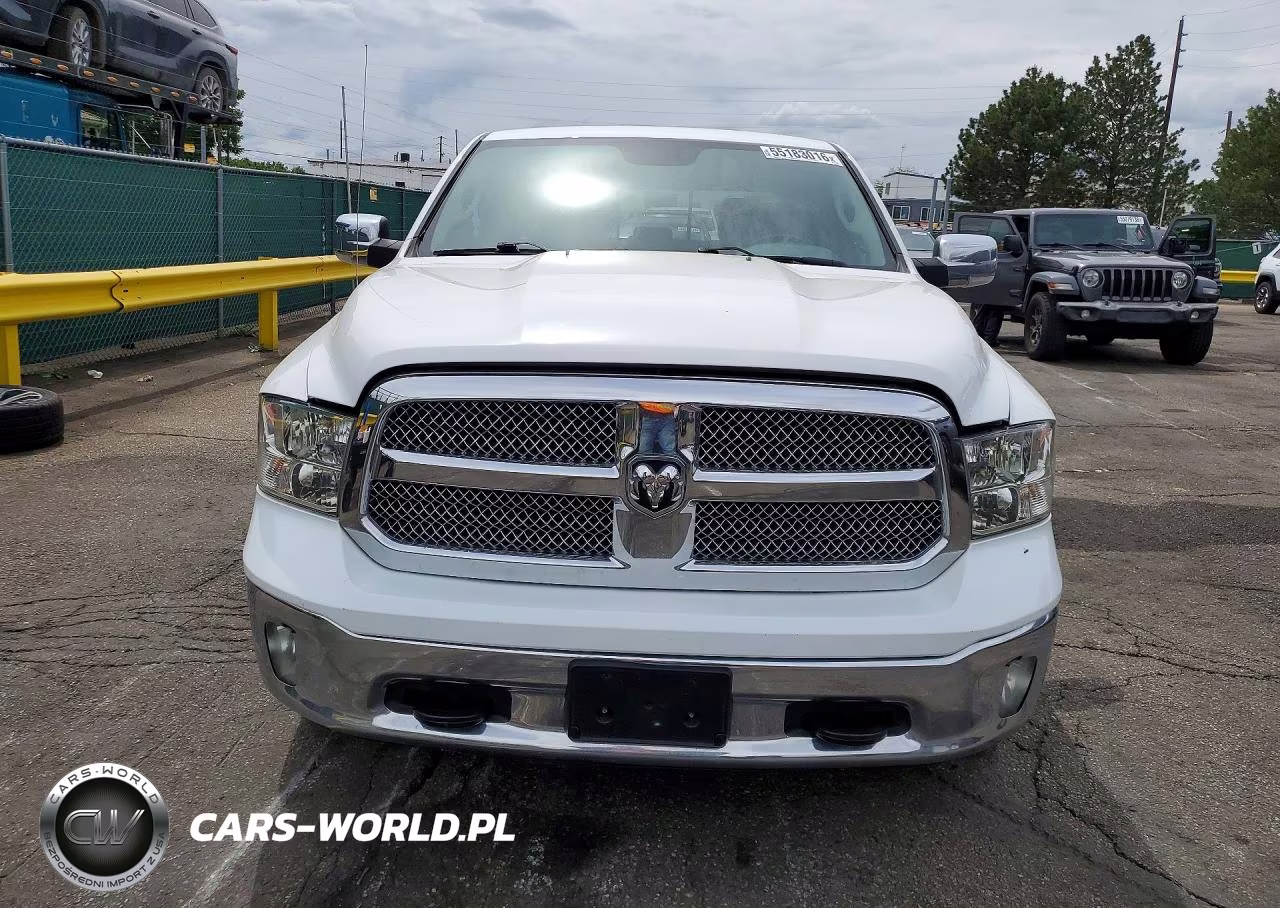 2018 Ram 1500 Big Horn Crew C VIN:1C6RR7LT2JS111125 - 5