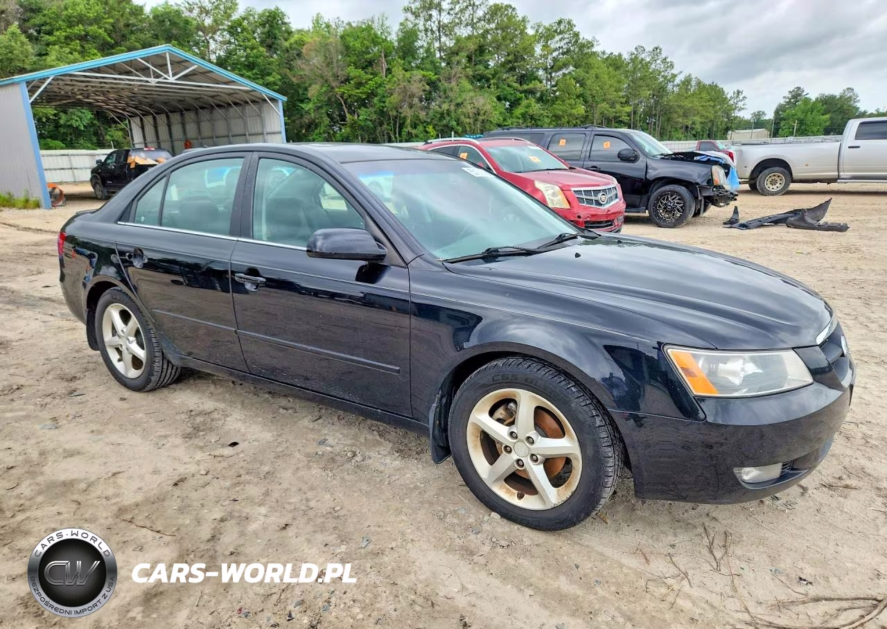 2008 Hyundai Sonata VIN:5NPEU46F28H345588 - 4
