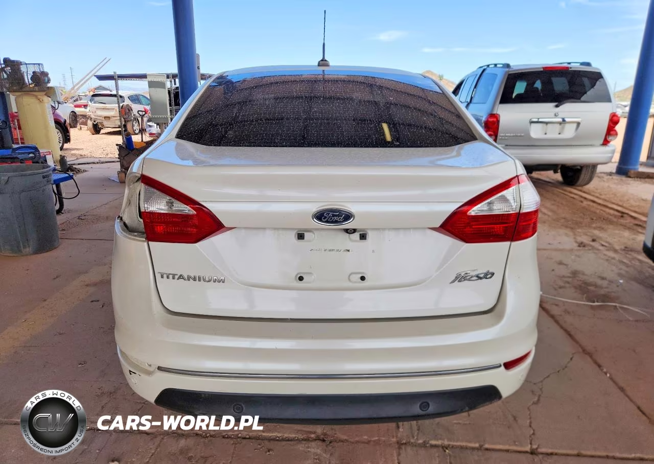 2018 Ford Fiesta Titanium VIN:3FADP4CJ8JM112218 - 6