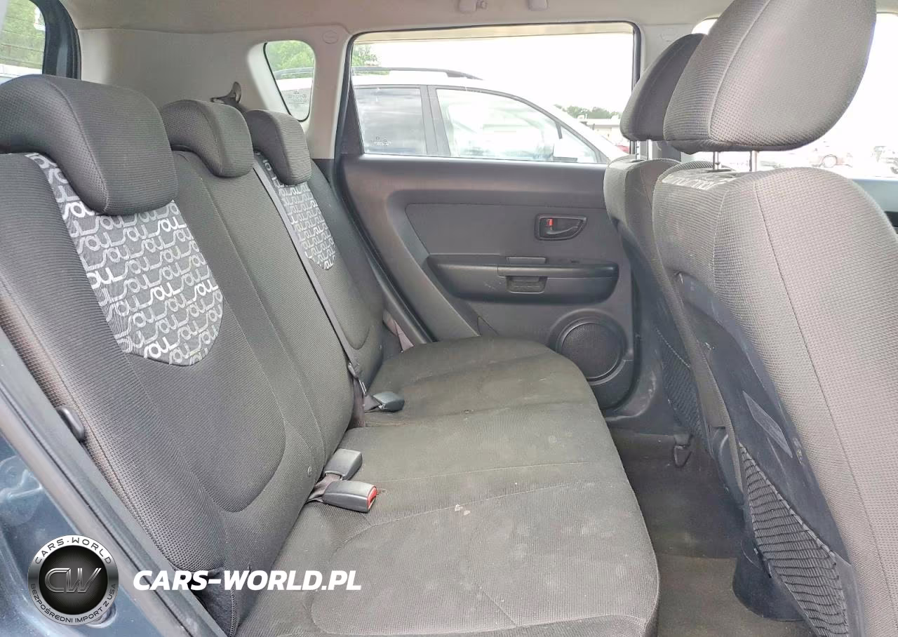 2010 Kia Soul + VIN:KNDJT2A2XA7072856 - 10