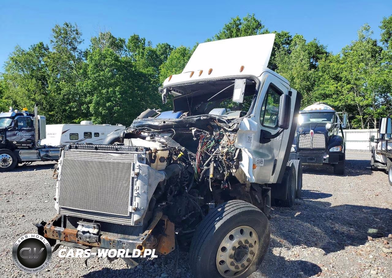 2018 Freightliner Cascadia 125 Semi Truck VIN:1FUJGEDV1JLJT4298 - 2