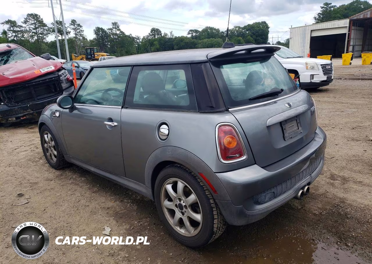 2007 Mini Cooper S VIN:WMWMF735X7TL91311 - 2